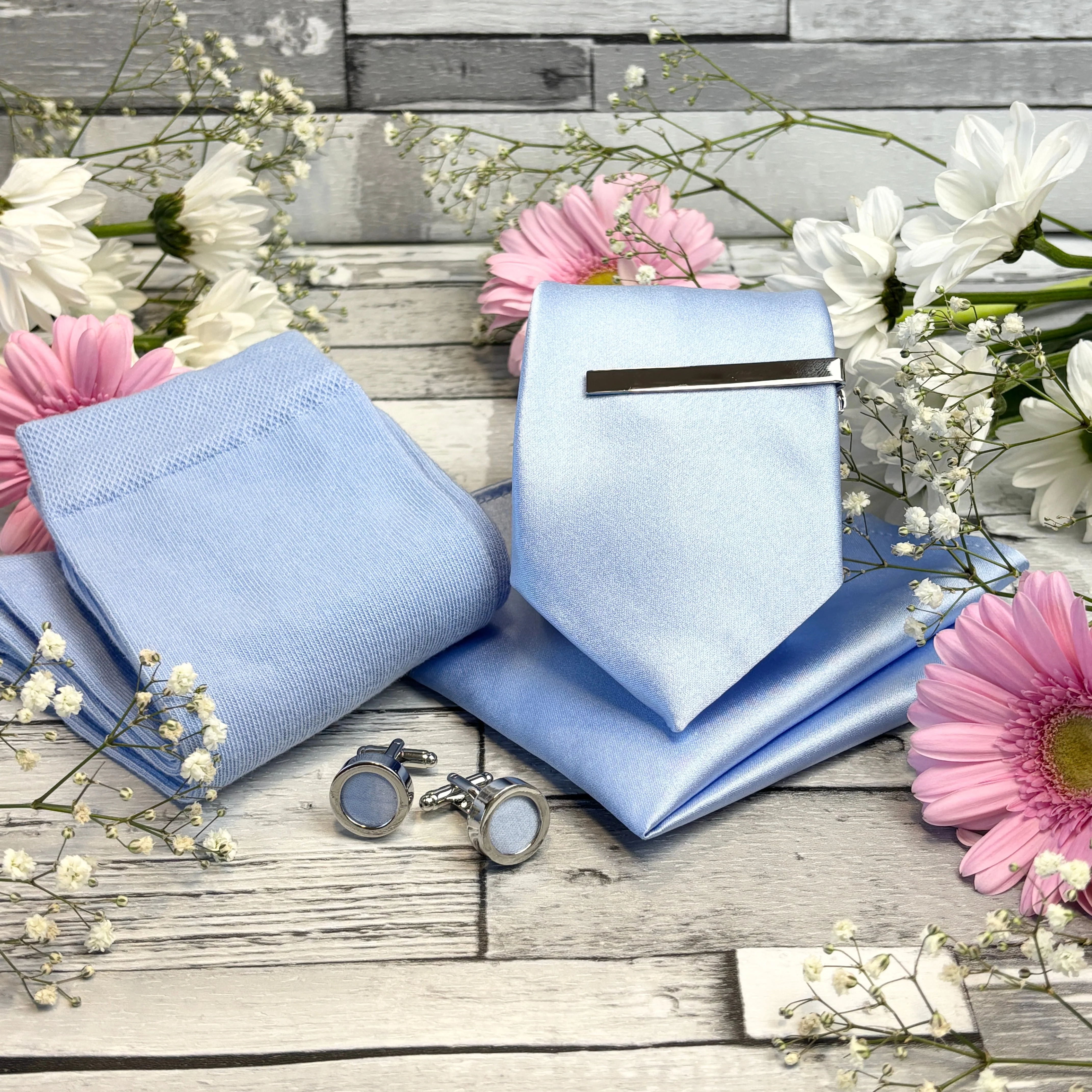 Blue Daisy Wedding Tie - Image 4