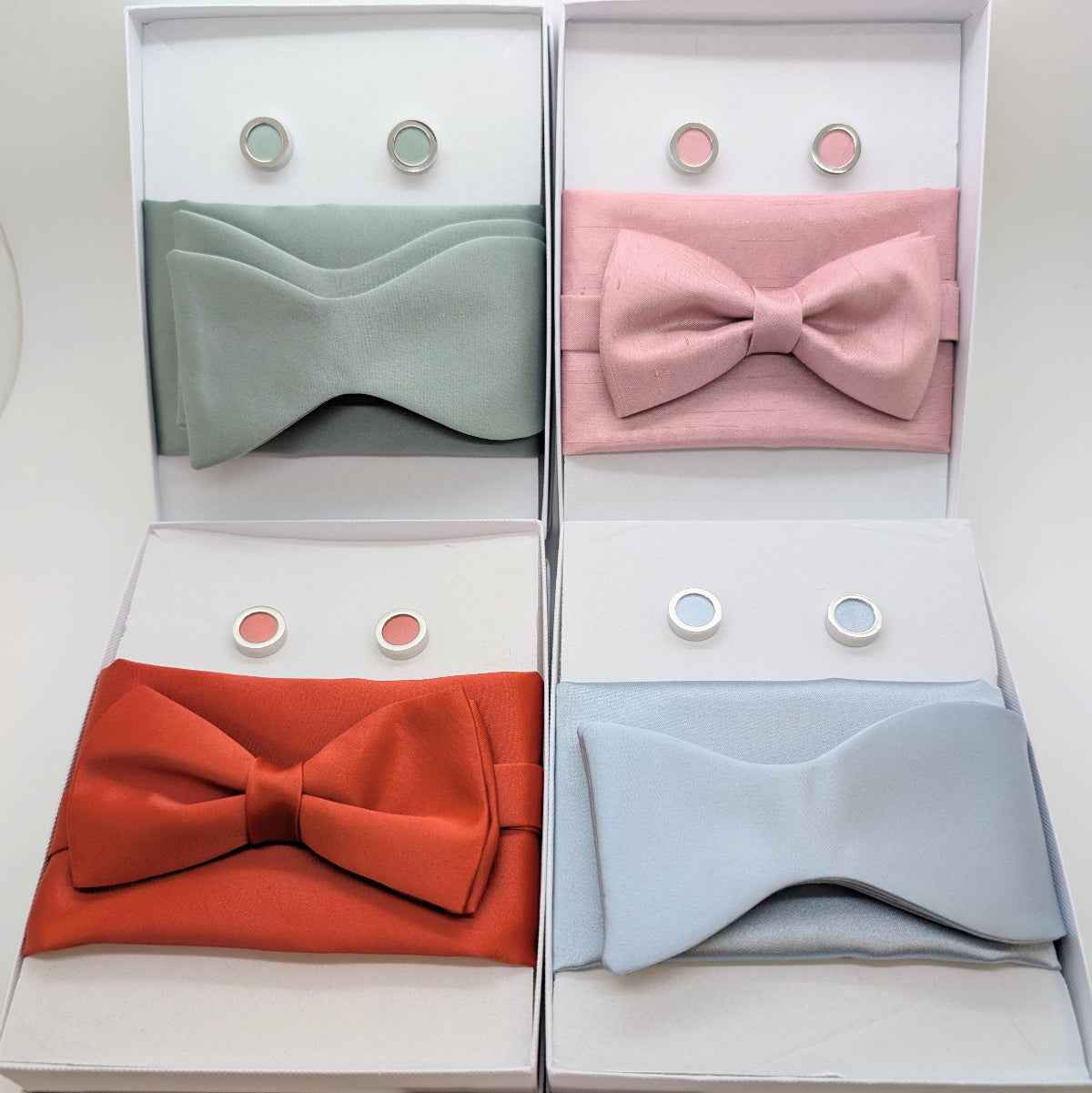 Midnight Bow Tie - Image 2