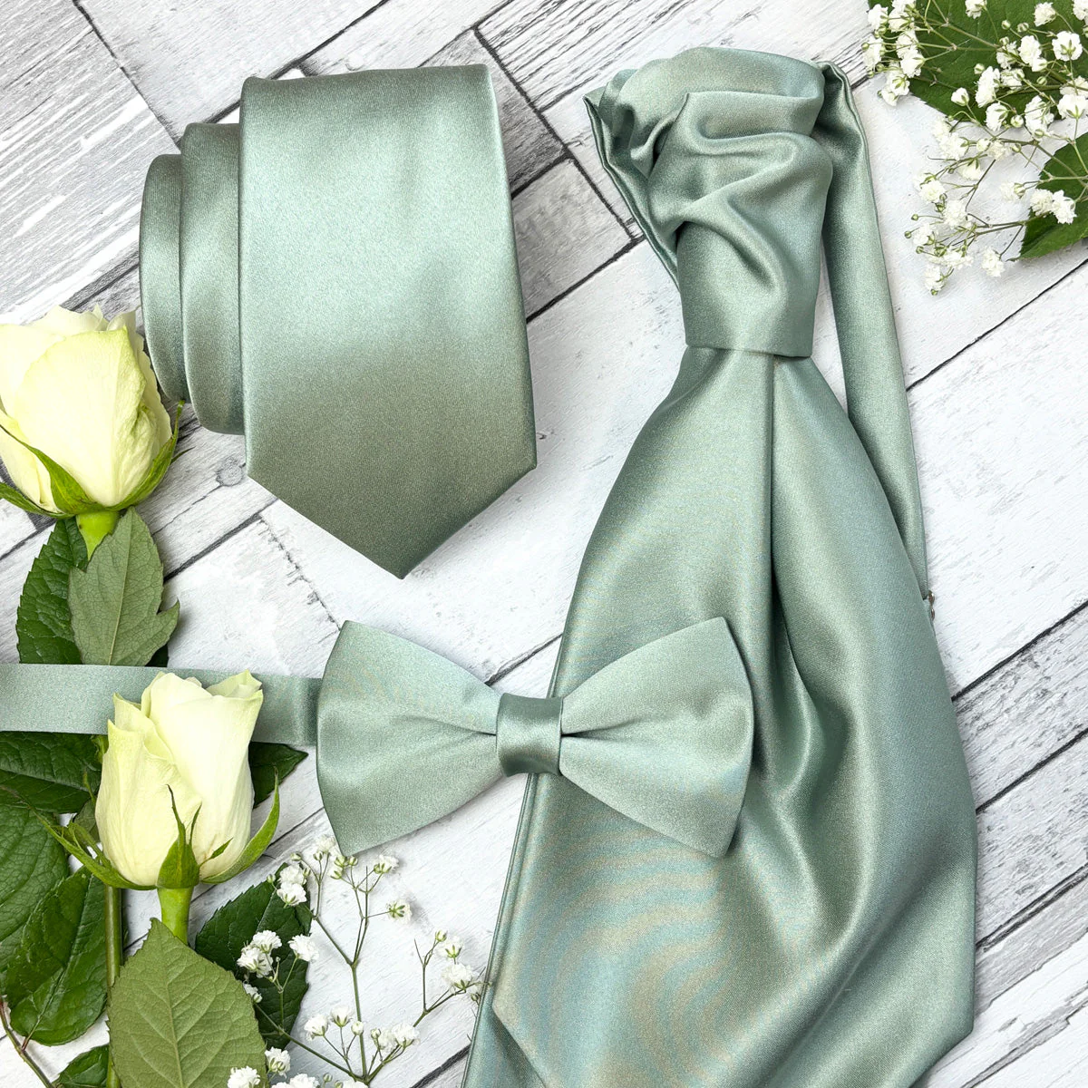 Sage Bow Tie - Image 4