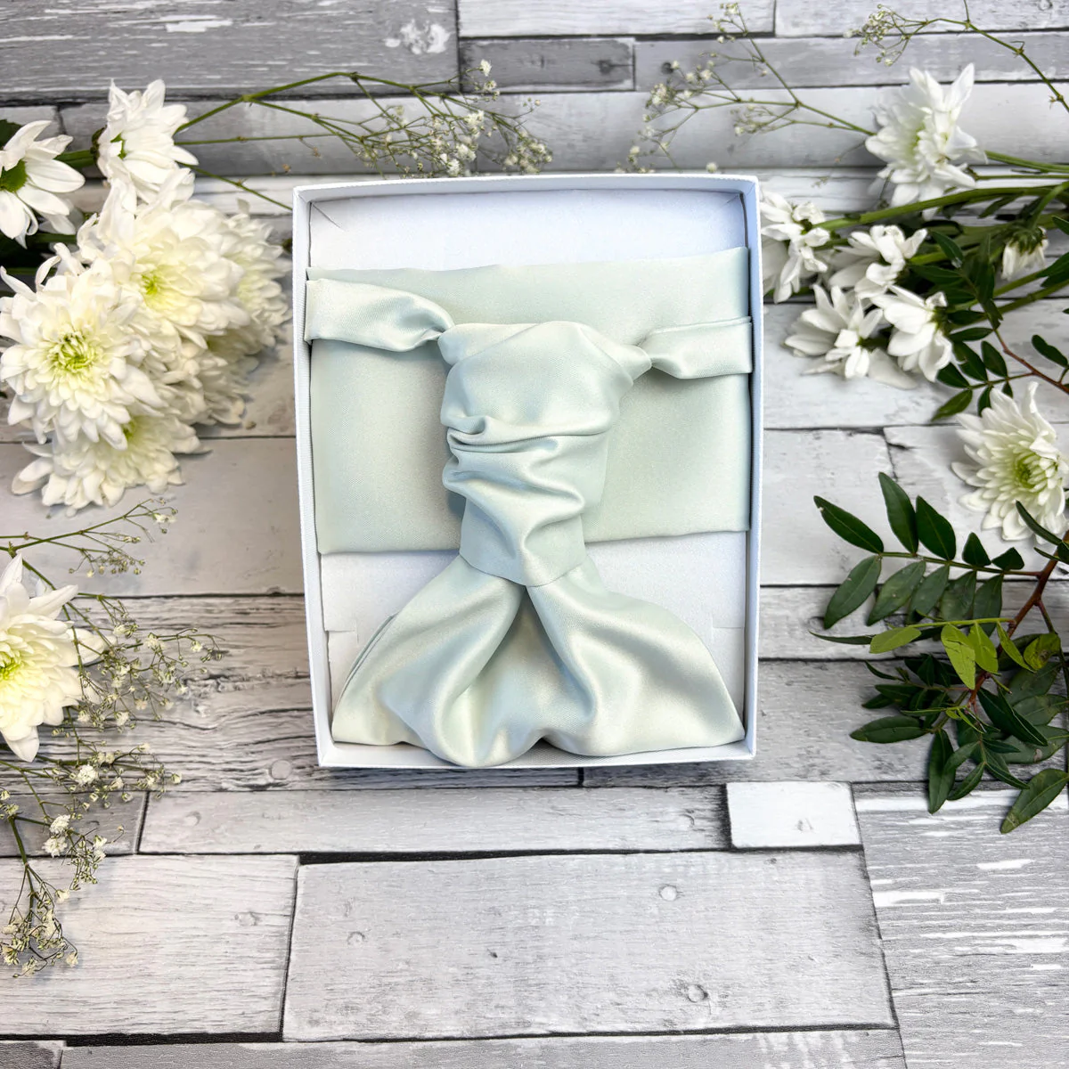 Willow Wedding Cravat - Image 4